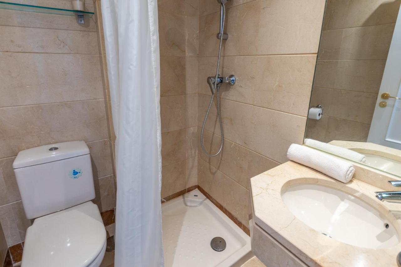 شقة 2Br Calanova Grand Golf - Wifi/Ac/Pool مالقة المظهر الخارجي الصورة