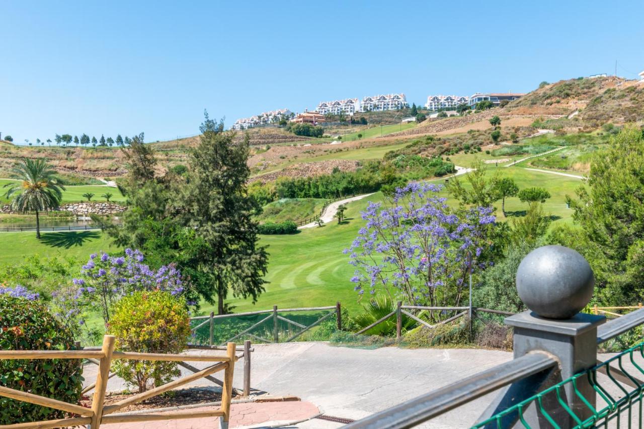 شقة 2Br Calanova Grand Golf - Wifi/Ac/Pool مالقة المظهر الخارجي الصورة